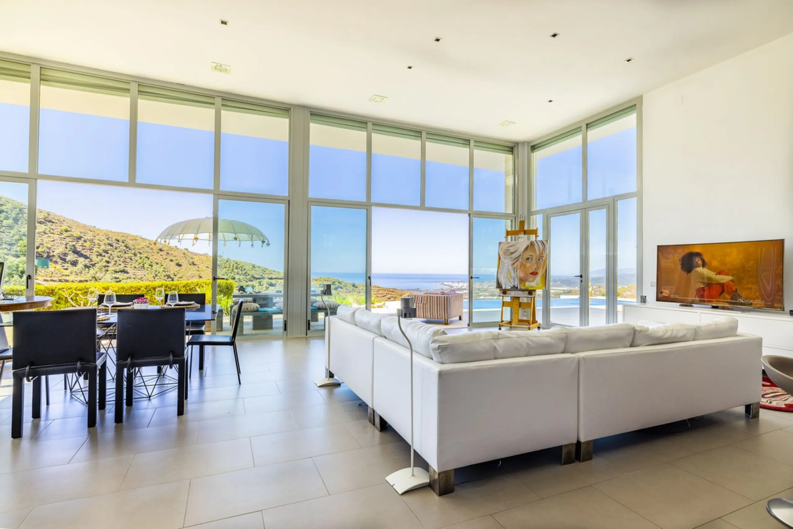 Prestigious Seaview Estate in Sayalonga – A Masterpiece of Luxury and Serenity