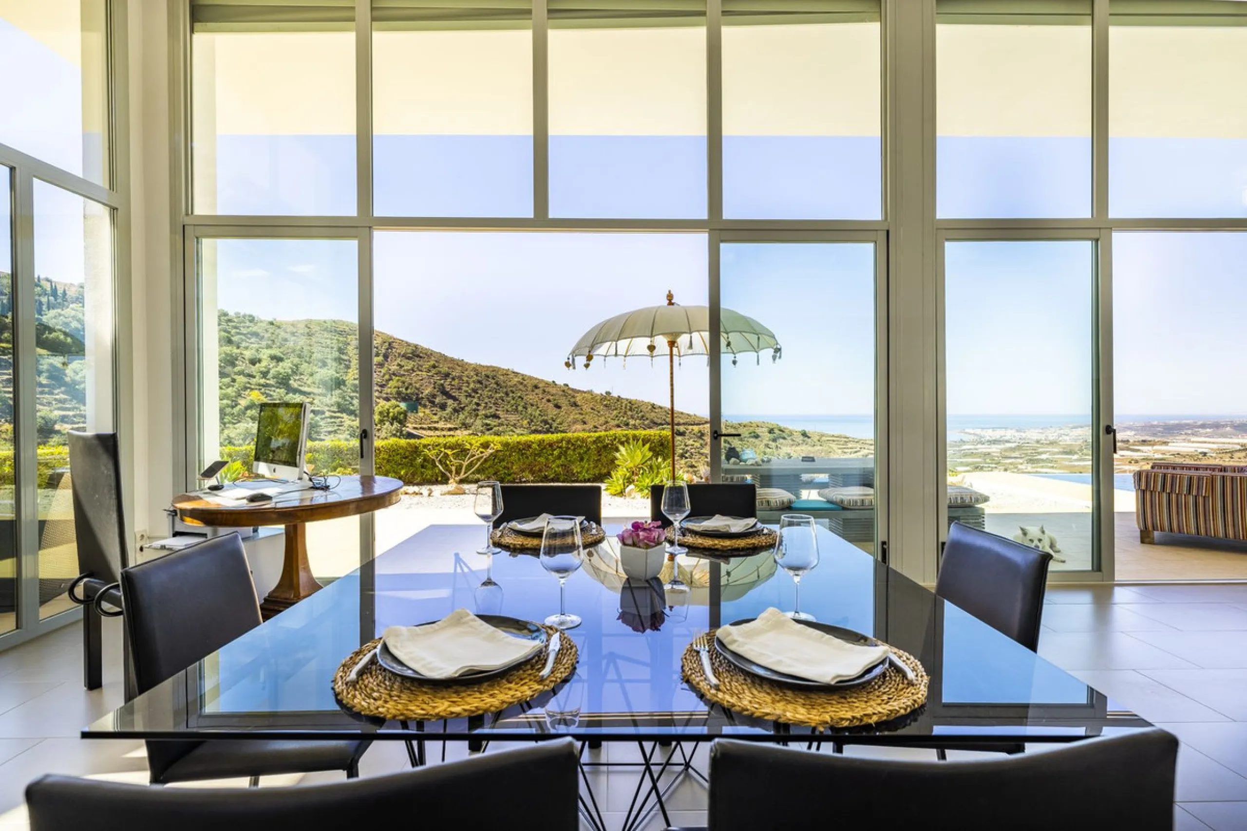 Prestigious Seaview Estate in Sayalonga – A Masterpiece of Luxury and Serenity