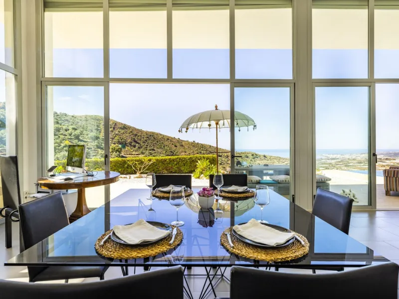 Prestigious Seaview Estate in Sayalonga – A Masterpiece of Luxury and Serenity