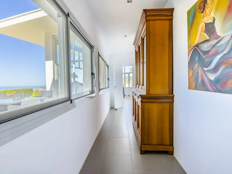 Prestigious Seaview Estate in Sayalonga – A Masterpiece of Luxury and Serenity