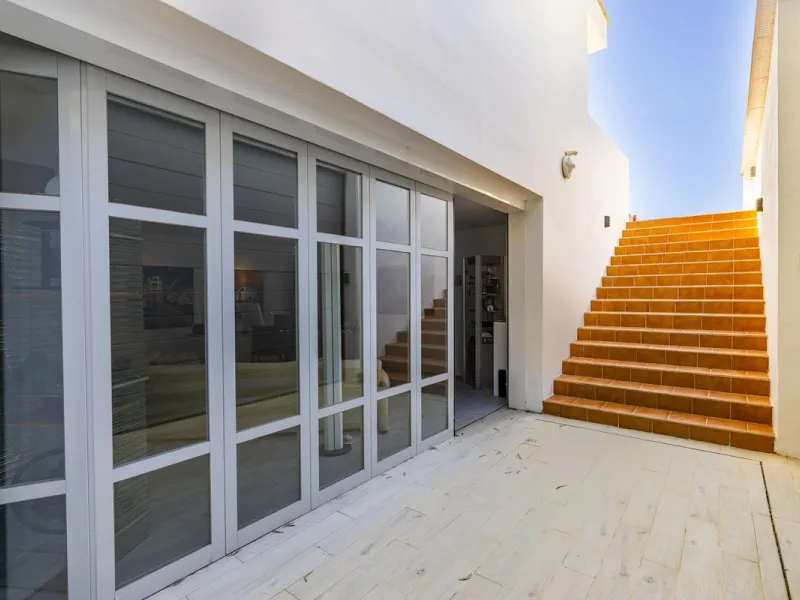 Prestigious Seaview Estate in Sayalonga – A Masterpiece of Luxury and Serenity