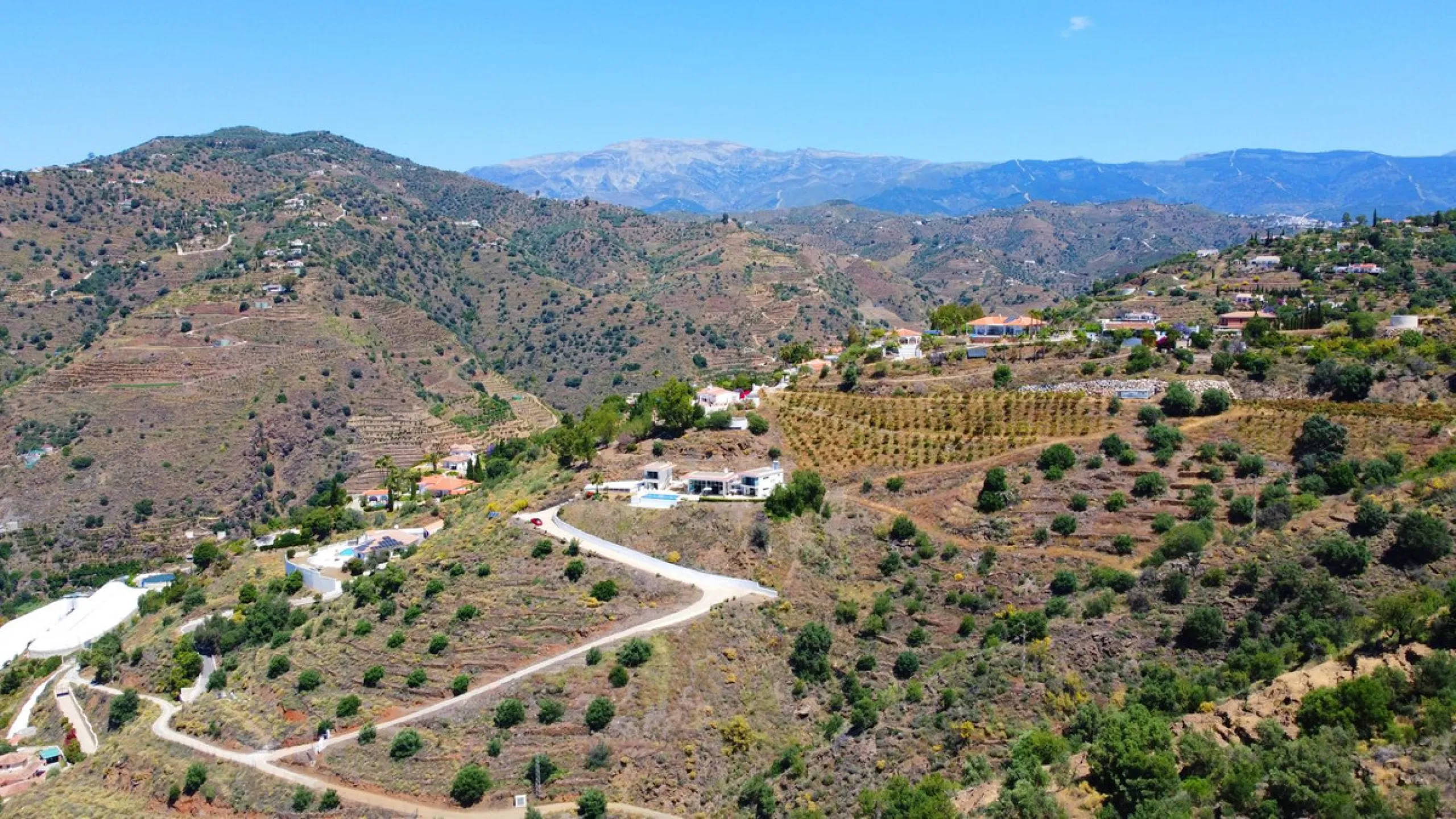 Prestigious Seaview Estate in Sayalonga – A Masterpiece of Luxury and Serenity