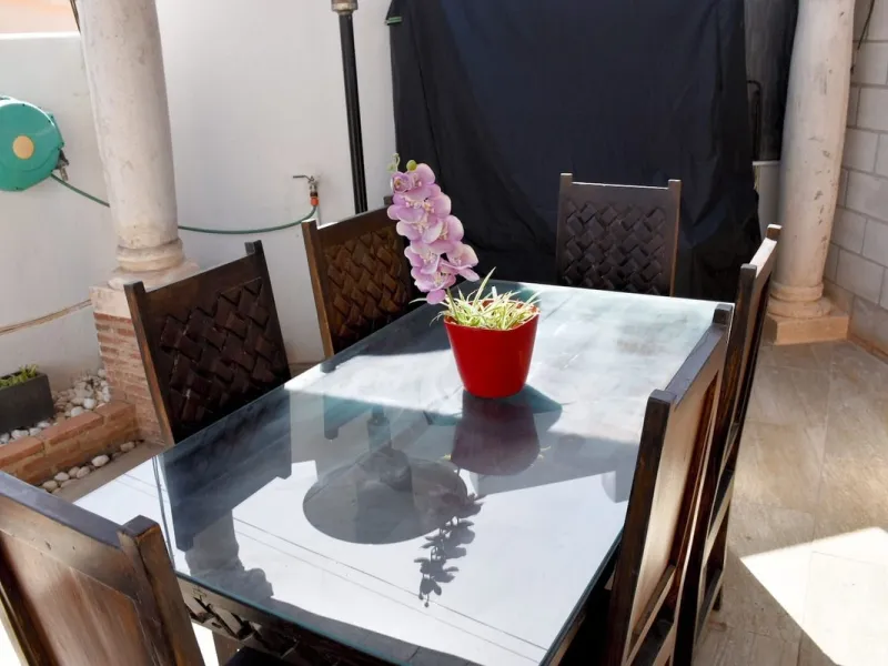 House - Detached Villa в продаже в Nerja, Málaga. В доме 3 спален и 2 ванных комнат. Площадь дома 144 м². Площадь участка 284 м²