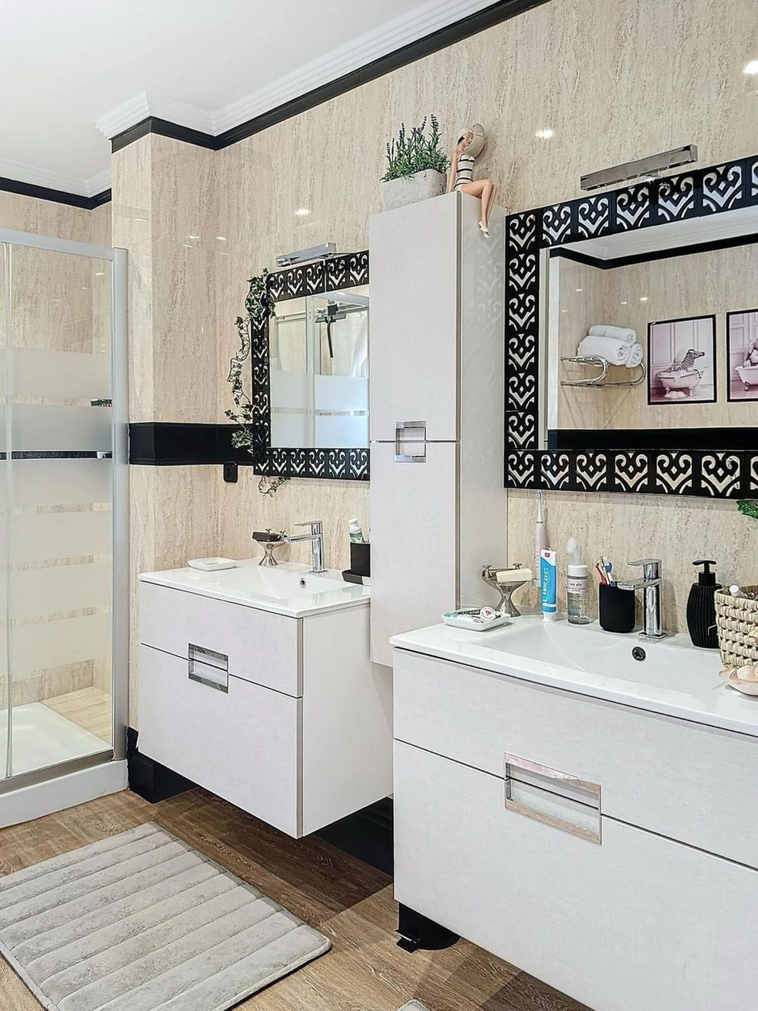 House - Detached Villa в продаже в Rincón de la Victoria, Málaga. В доме 5 спален и 4 ванных комнат. Площадь дома 658 м². Площадь участка 2197 м²