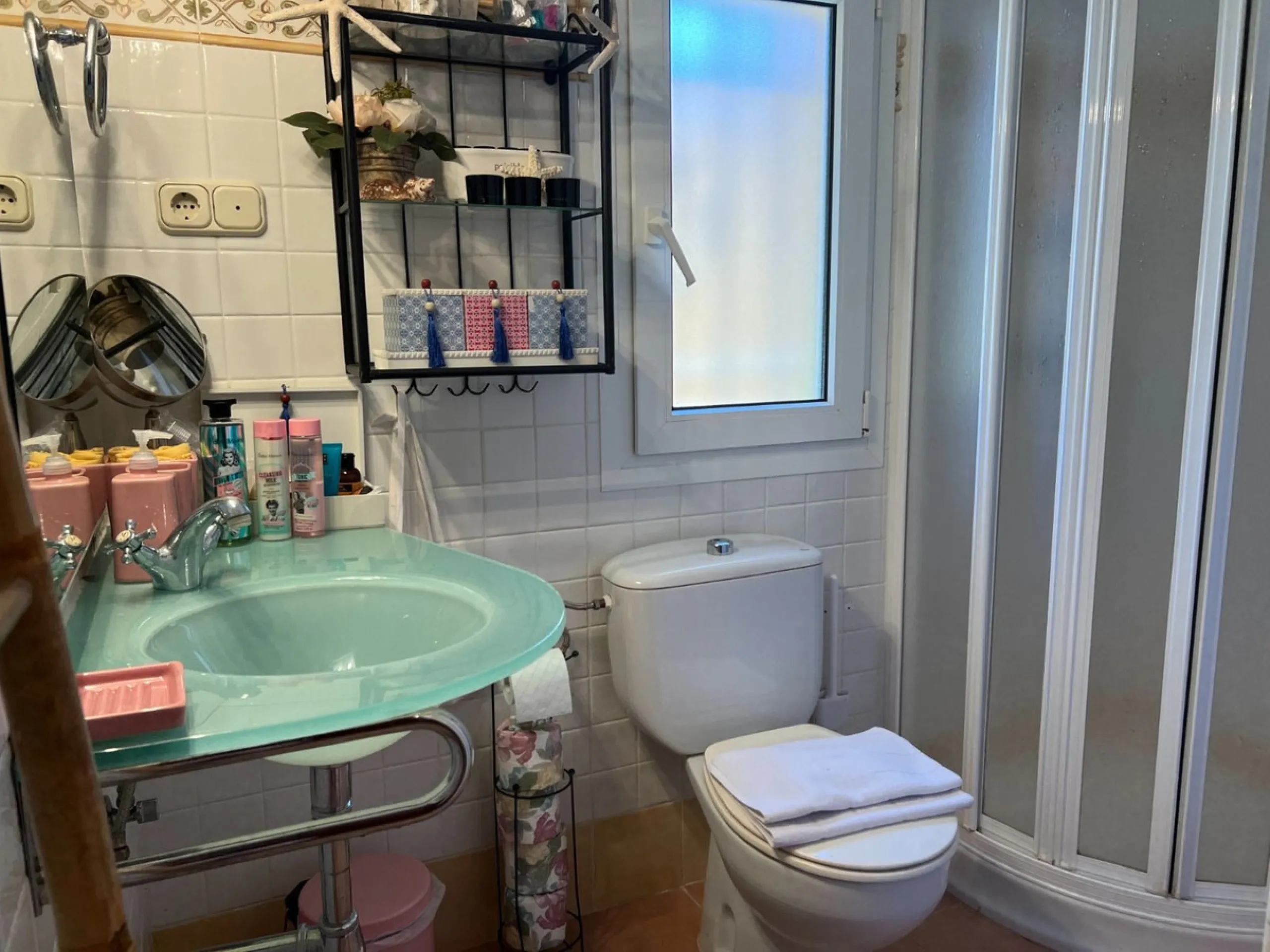 House - Detached Villa в продаже в Rincón de la Victoria, Málaga. В доме 5 спален и 4 ванных комнат. Площадь дома 658 м². Площадь участка 2197 м²