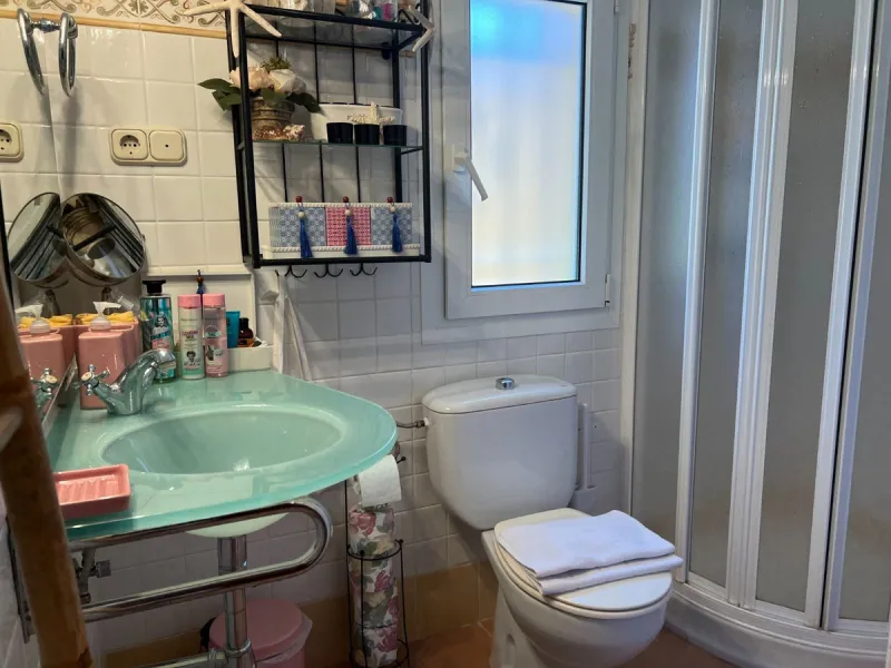 House - Detached Villa в продаже в Rincón de la Victoria, Málaga. В доме 5 спален и 4 ванных комнат. Площадь дома 658 м². Площадь участка 2197 м²