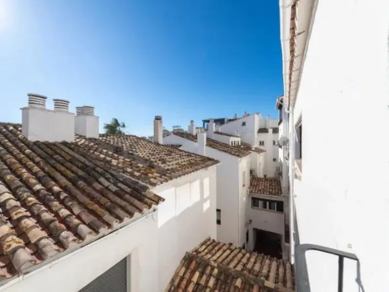 Middle Floor Apartment, Puerto Banús, Costa del Sol.