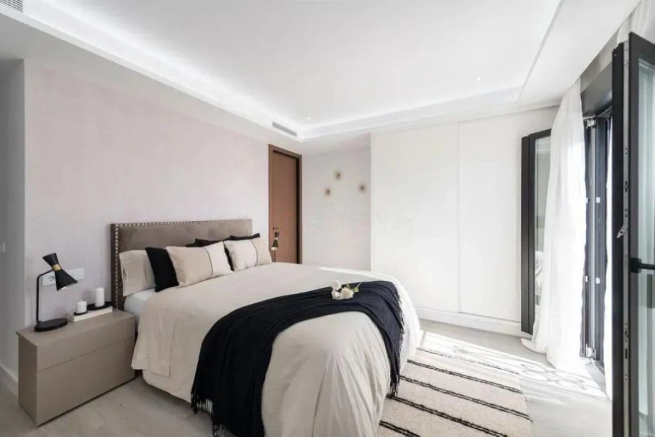 Middle Floor Apartment, Puerto Banús, Costa del Sol.