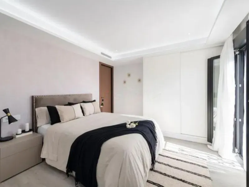 Middle Floor Apartment, Puerto Banús, Costa del Sol.