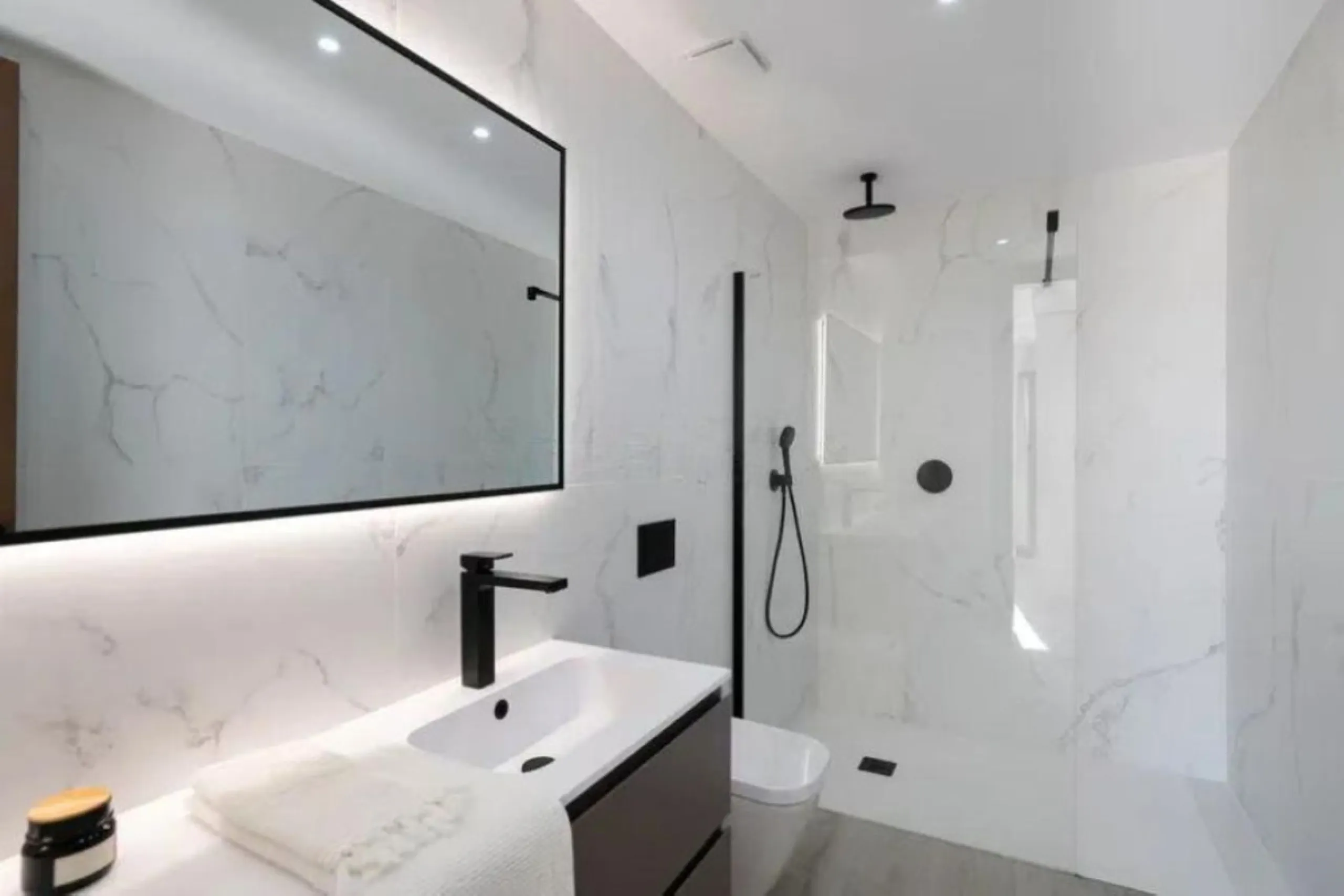 Middle Floor Apartment, Puerto Banús, Costa del Sol.