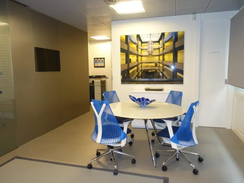 Commercial - Commercial Premises в продаже в Marbella, Málaga. Площадь дома 150 м²