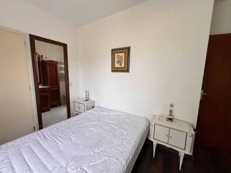 Large plot with house and swimming pool in the area of el Velerín.