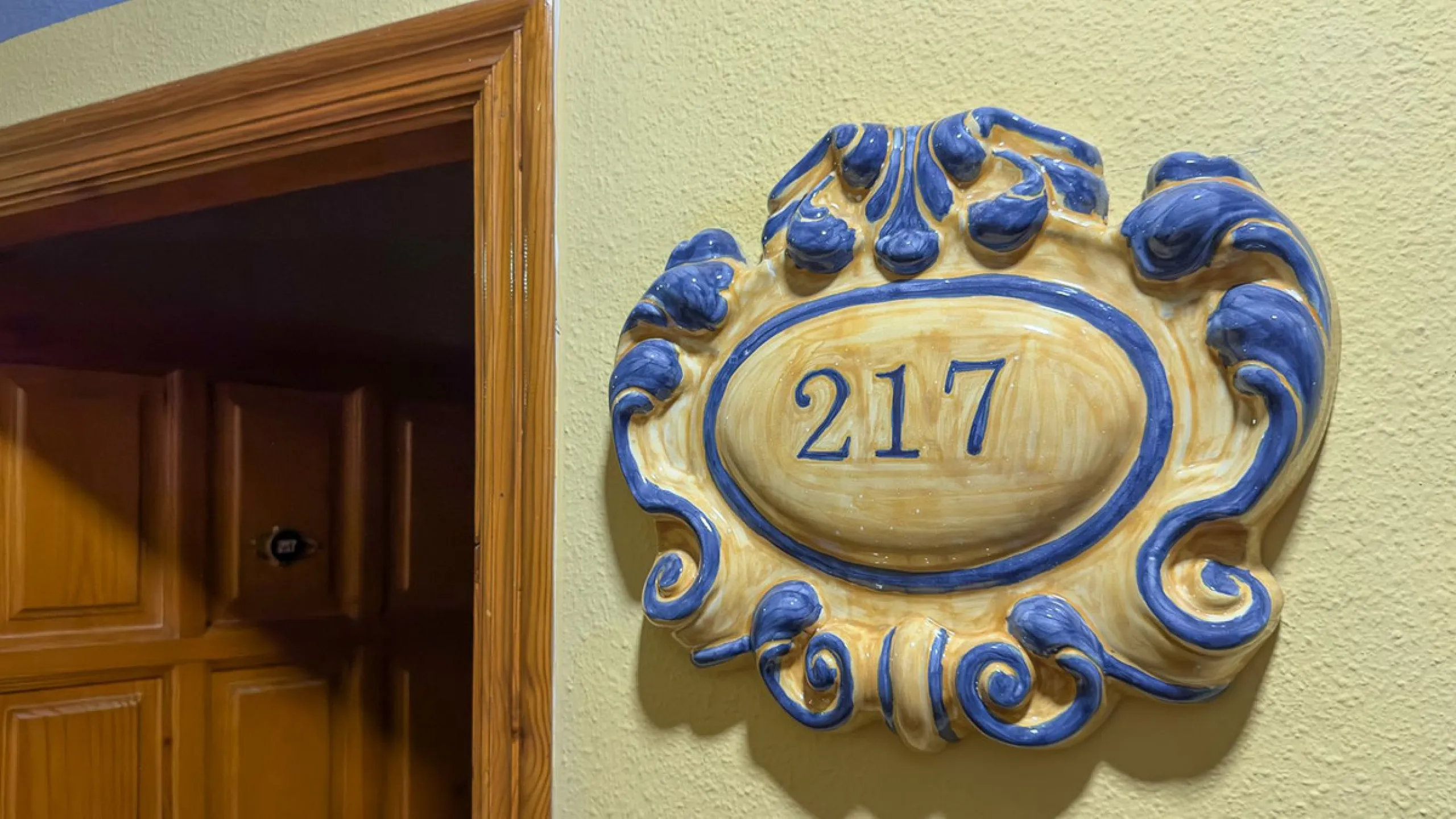 Commercial - Hotel в продаже в Antequera, Málaga. В доме 63 спален и 55 ванных комнат. Площадь дома 2460 м². Площадь участка 33000 м²