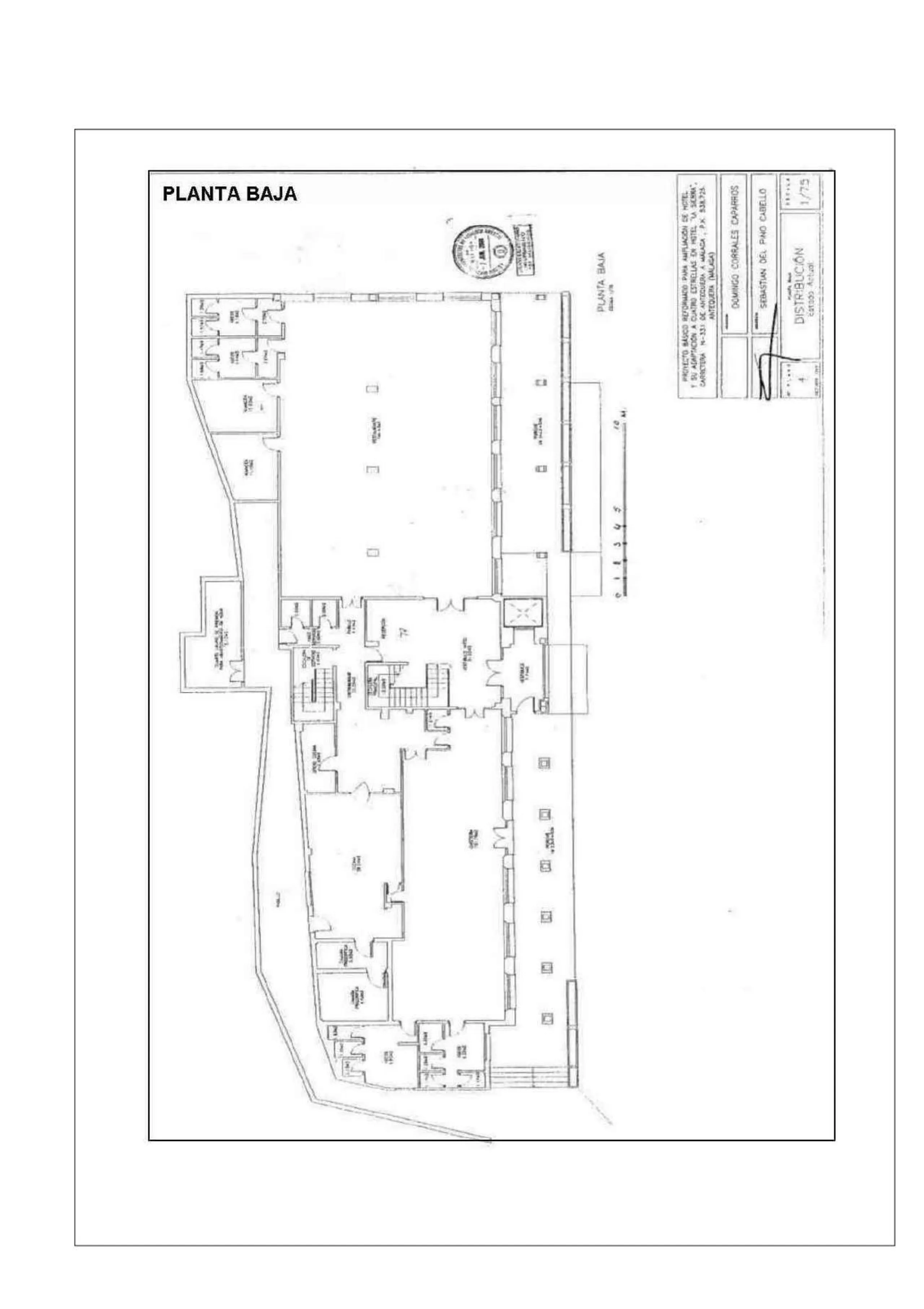 Commercial - Hotel в продаже в Antequera, Málaga. В доме 63 спален и 55 ванных комнат. Площадь дома 2460 м². Площадь участка 33000 м²