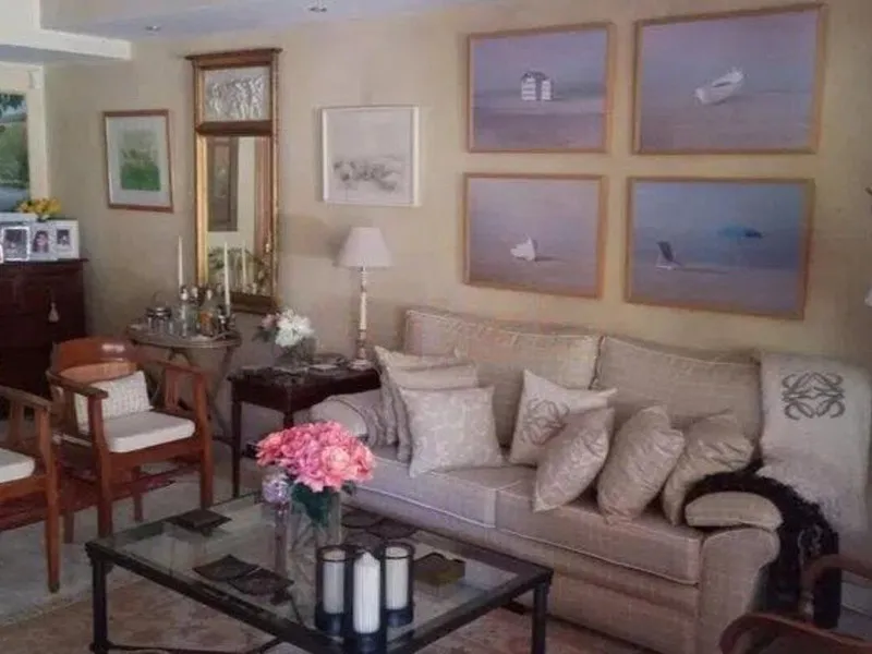 Spacious townhouse in the Golden Mile next to the Hotel Puente Romano and the Hotel Alanda Marbella, and walking distance to the beach.