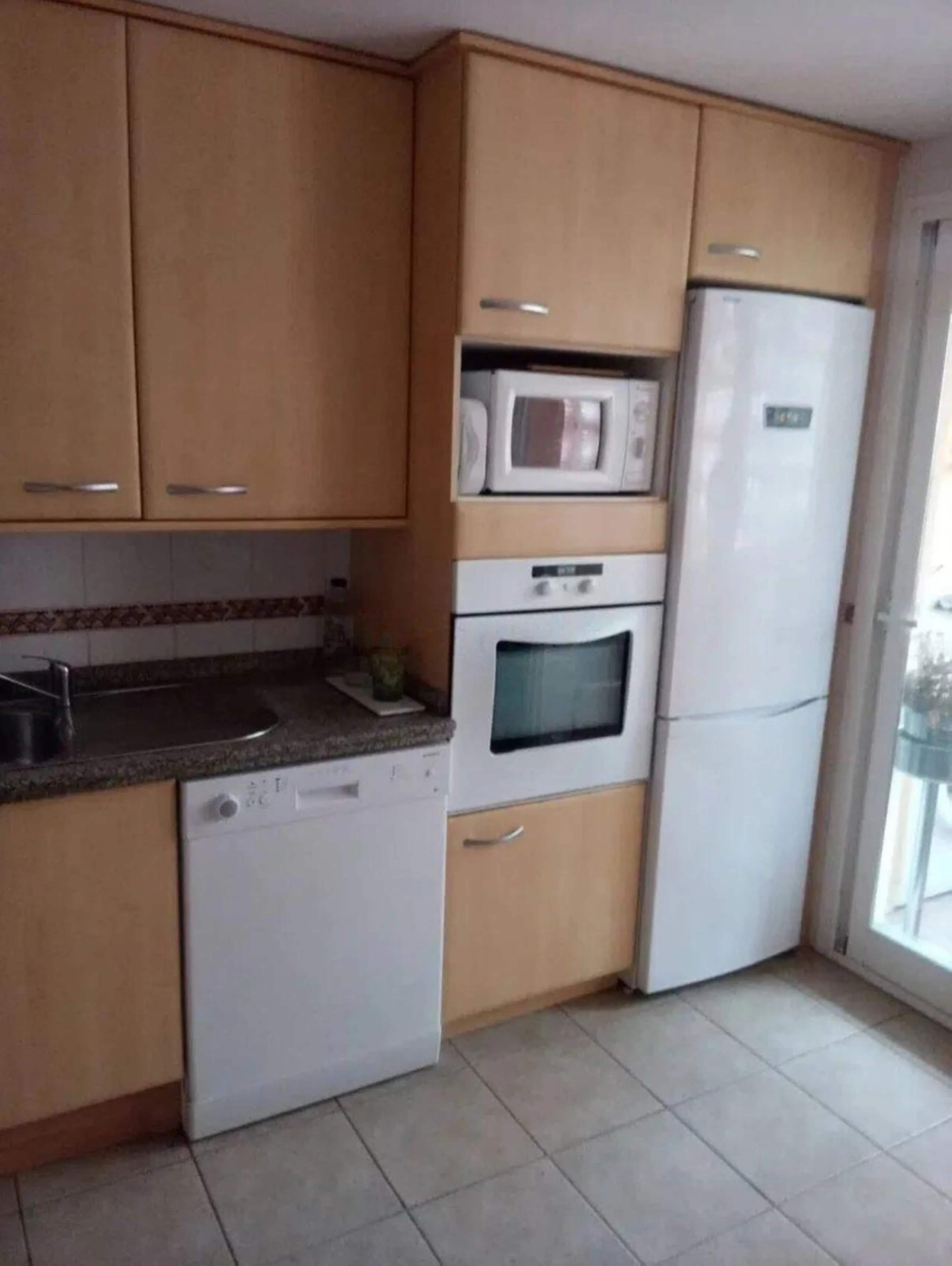 Spacious townhouse in the Golden Mile next to the Hotel Puente Romano and the Hotel Alanda Marbella, and walking distance to the beach.