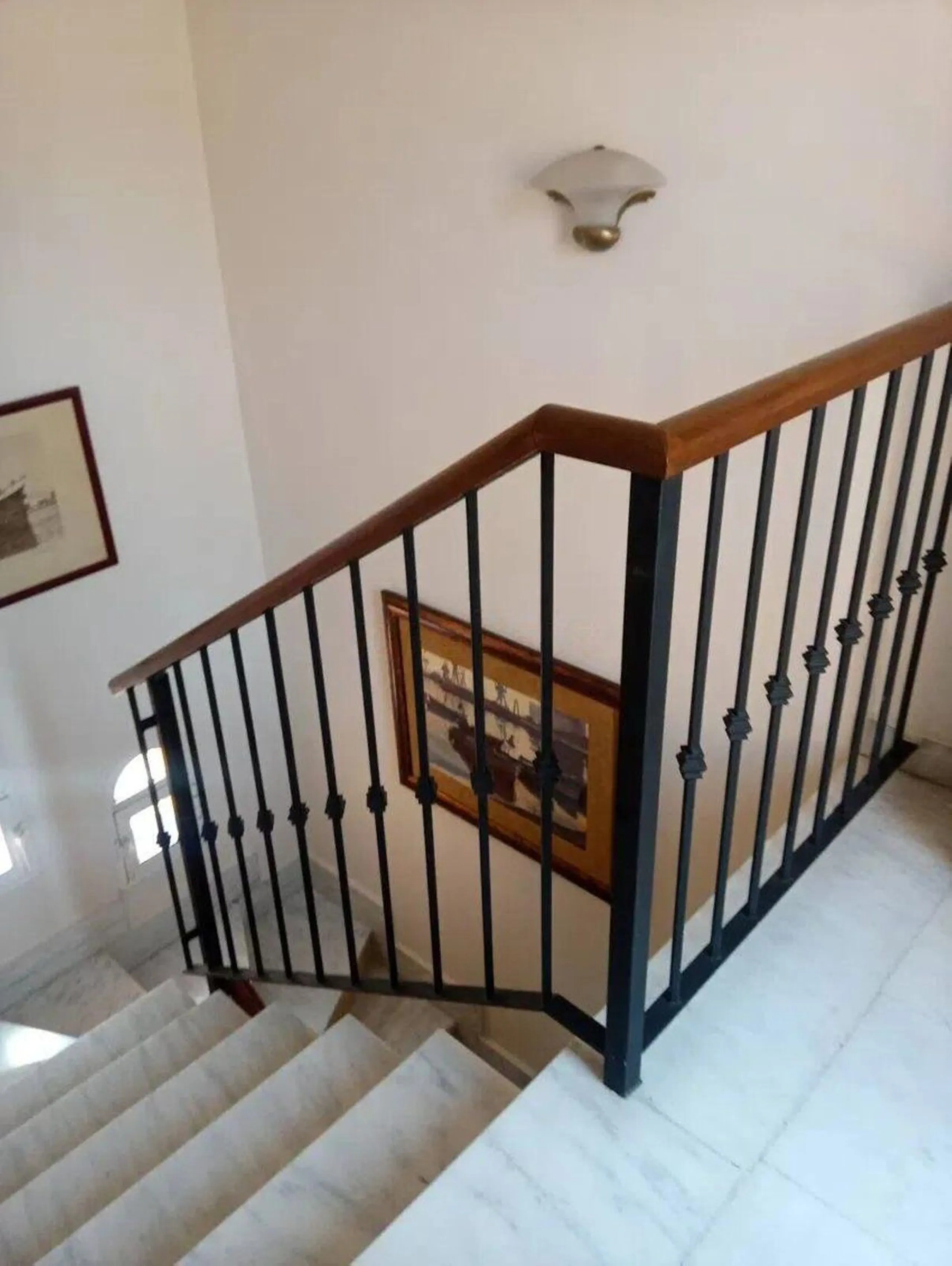 Spacious townhouse in the Golden Mile next to the Hotel Puente Romano and the Hotel Alanda Marbella, and walking distance to the beach.