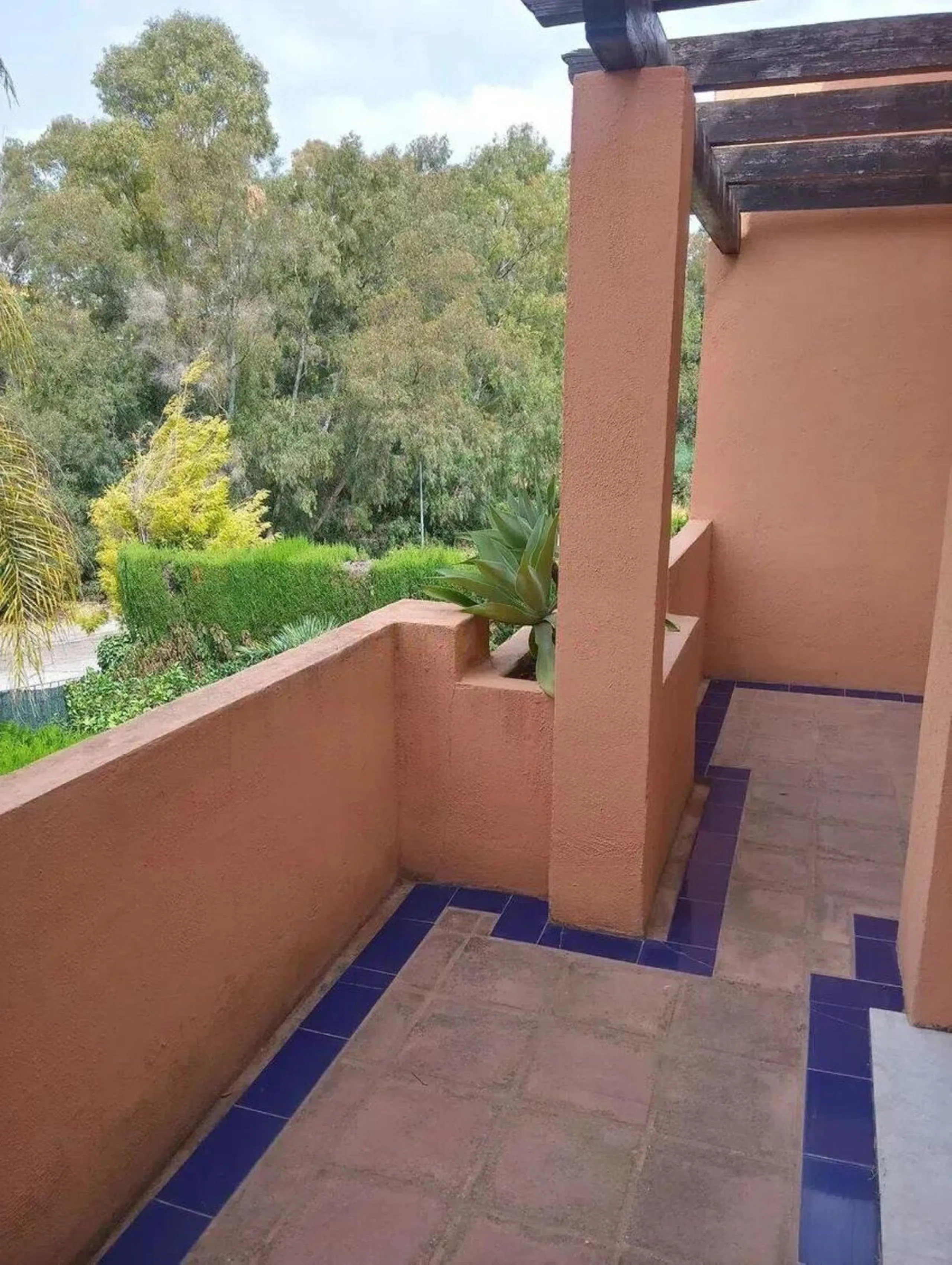 Spacious townhouse in the Golden Mile next to the Hotel Puente Romano and the Hotel Alanda Marbella, and walking distance to the beach.