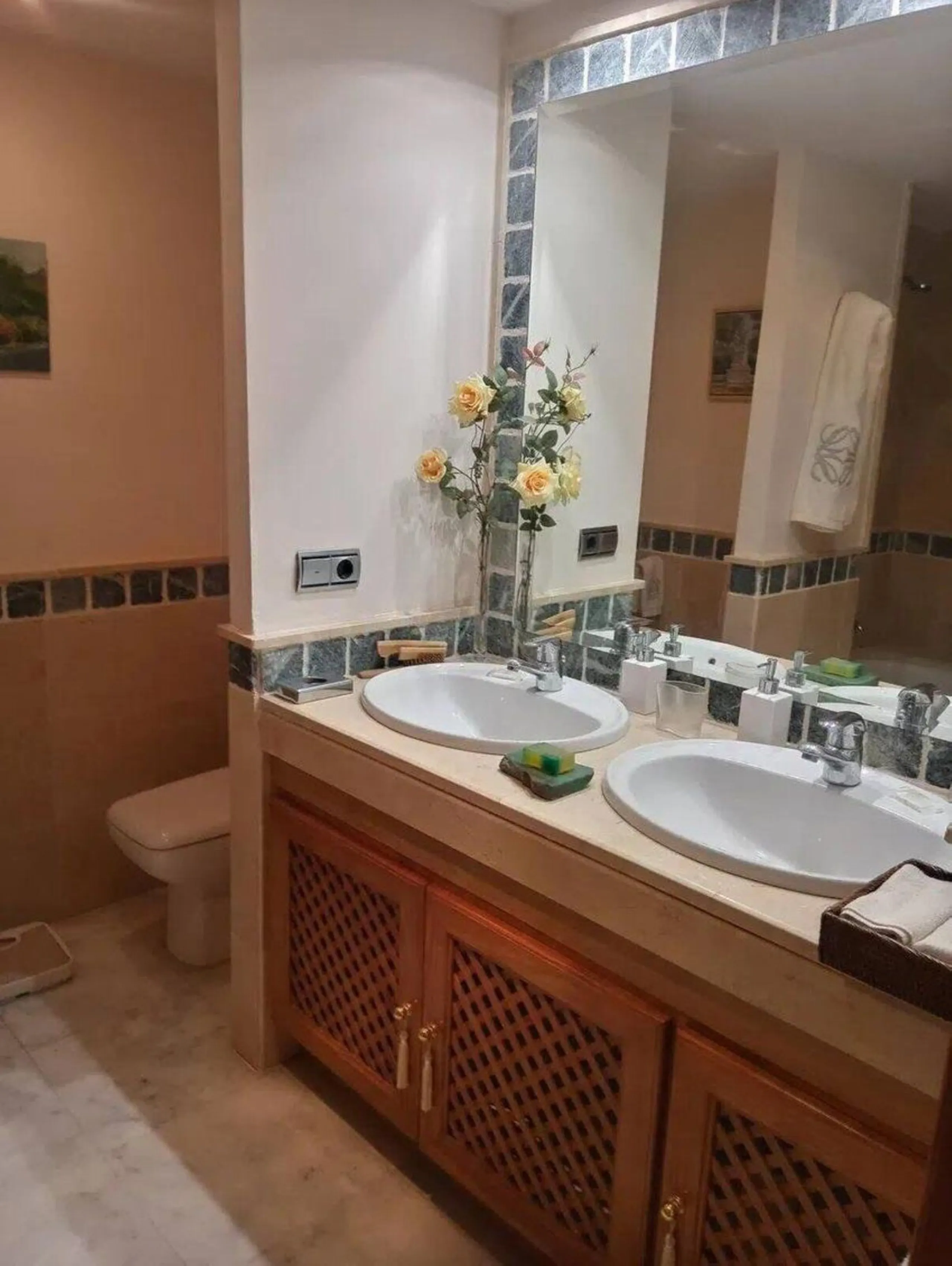 Spacious townhouse in the Golden Mile next to the Hotel Puente Romano and the Hotel Alanda Marbella, and walking distance to the beach.