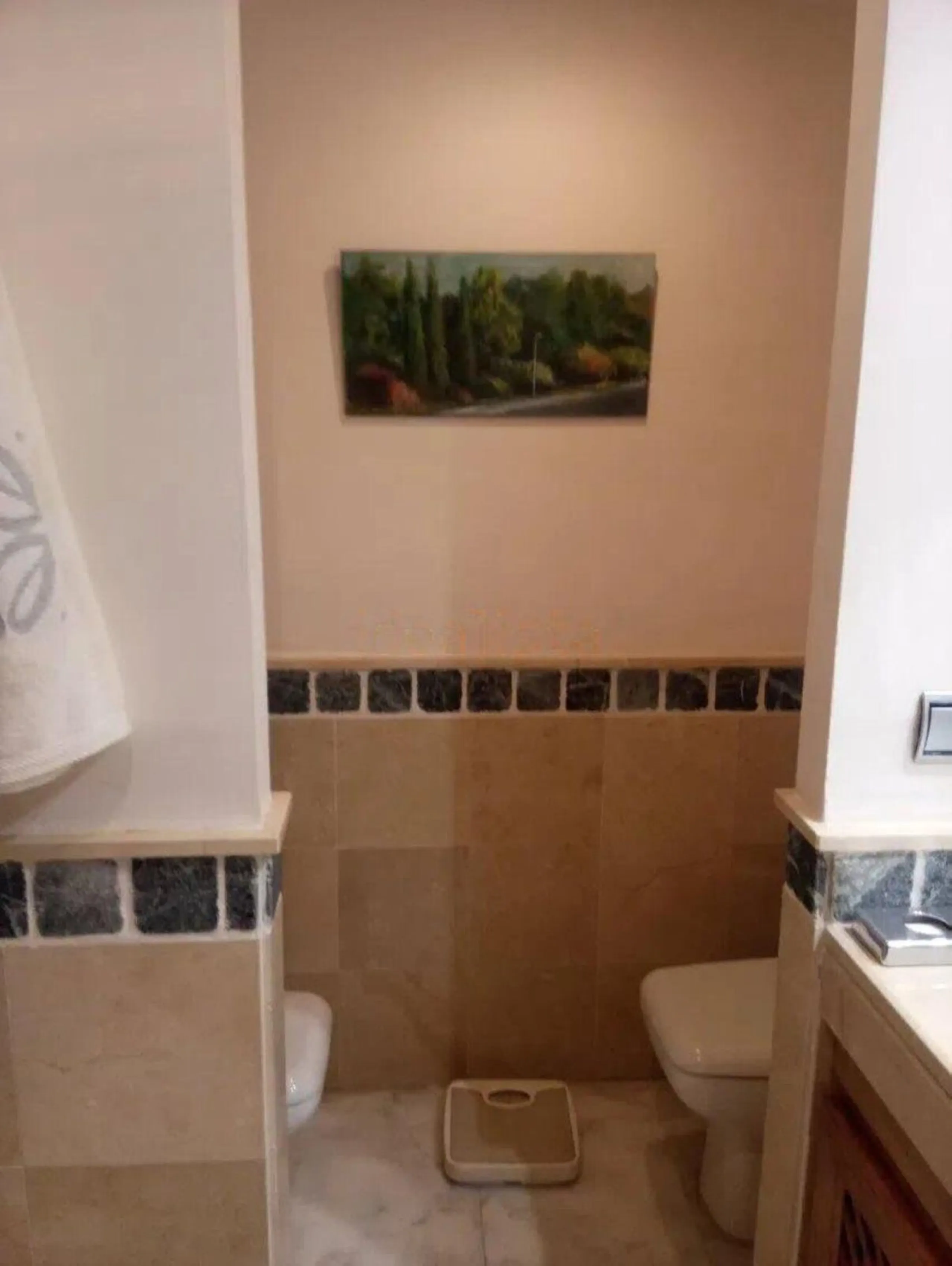 Spacious townhouse in the Golden Mile next to the Hotel Puente Romano and the Hotel Alanda Marbella, and walking distance to the beach.