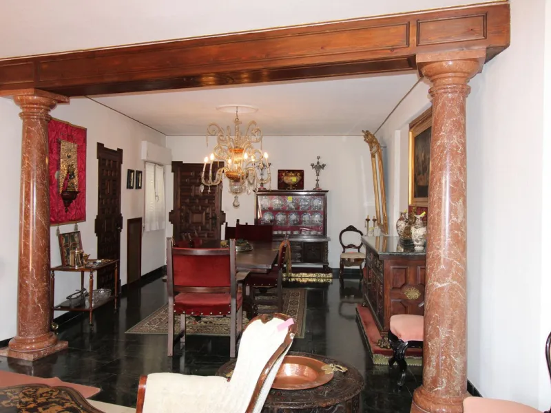 Amazing penthouse of 413 m2 resulting from the union of 4 flats on the fifth and last floor of this building.
