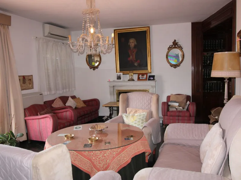 Amazing penthouse of 413 m2 resulting from the union of 4 flats on the fifth and last floor of this building.