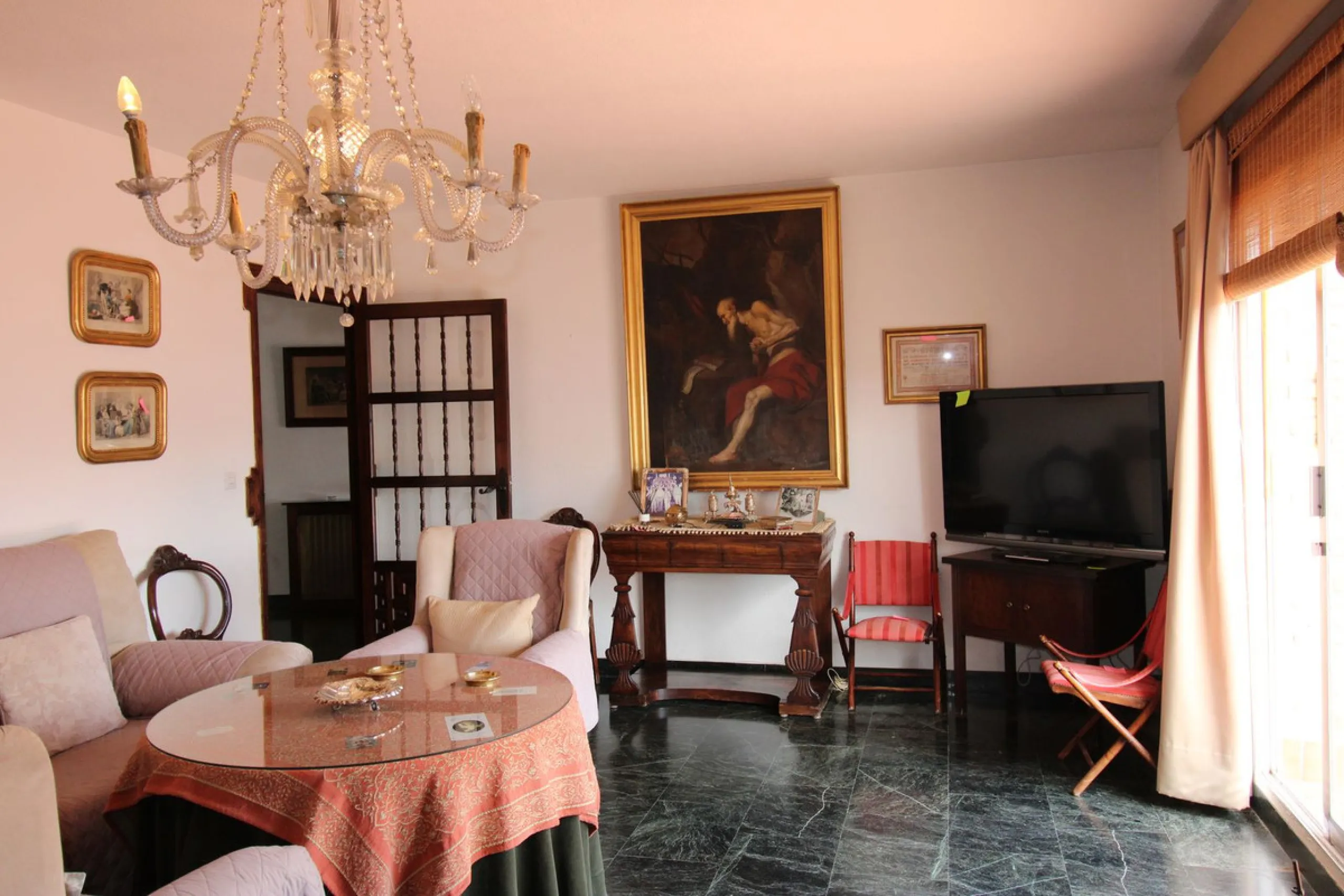 Amazing penthouse of 413 m2 resulting from the union of 4 flats on the fifth and last floor of this building.