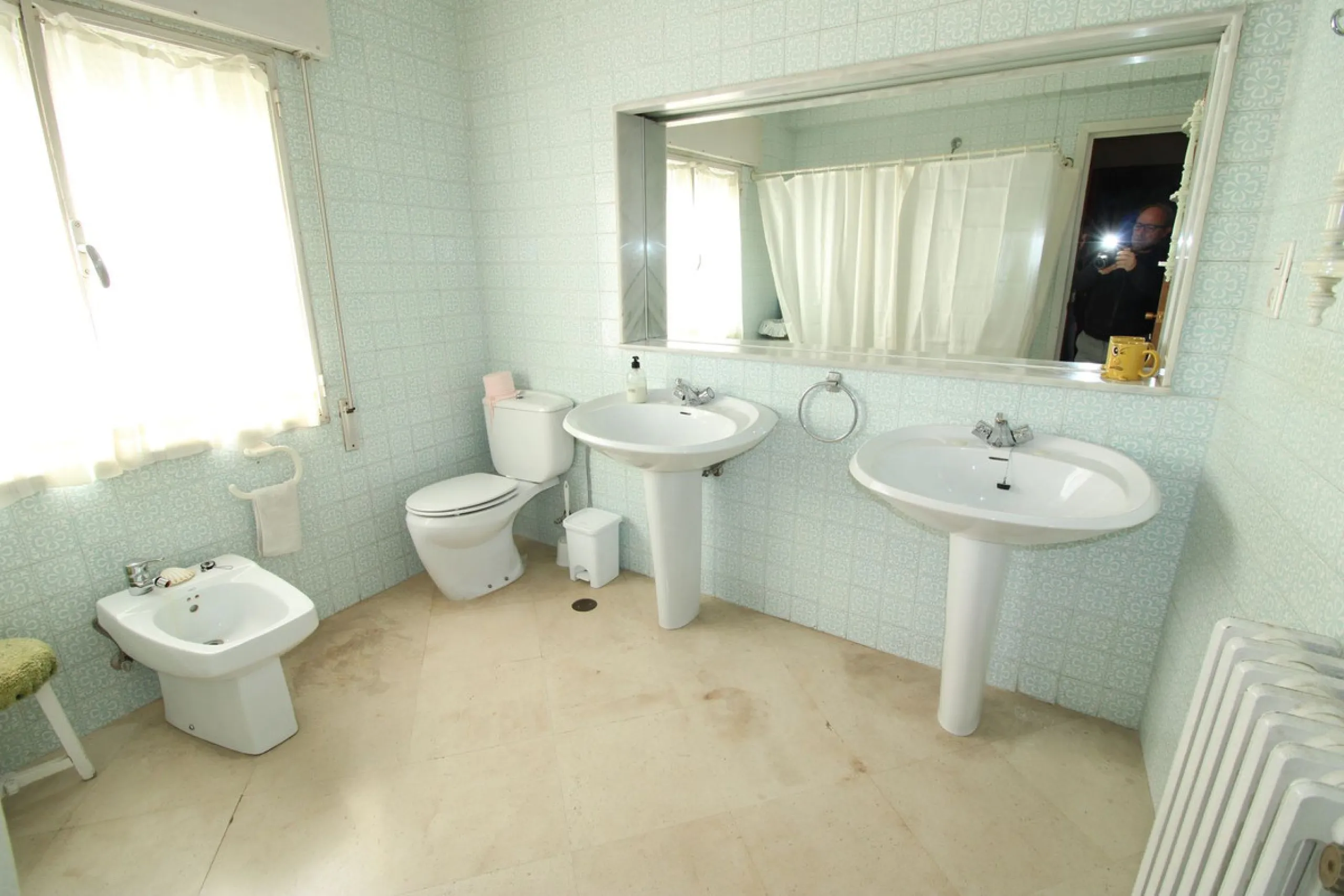 Amazing penthouse of 413 m2 resulting from the union of 4 flats on the fifth and last floor of this building.