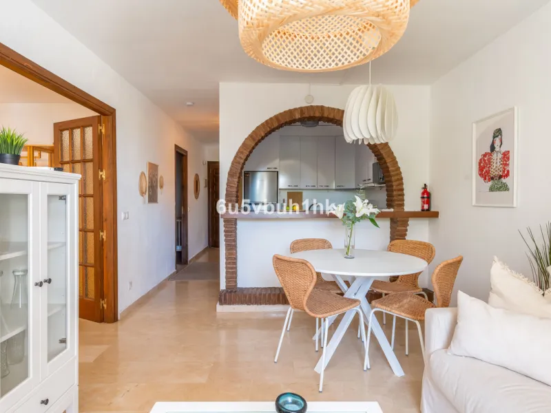 Apartment - Ground Floor Apartment в продаже в Benalmadena, Málaga. В доме 2 спален и 1 ванных комнат. Площадь дома 82 м²