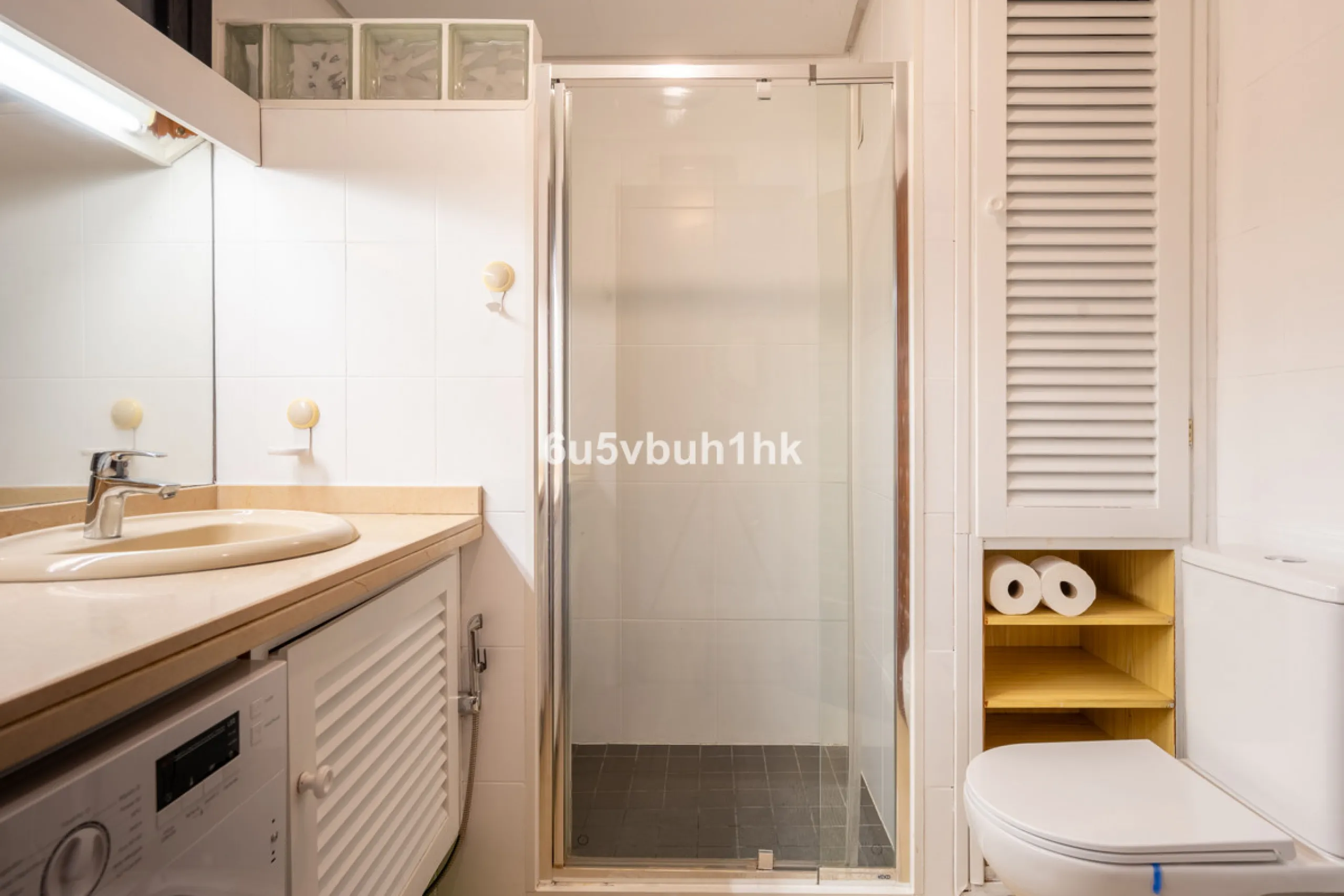 Apartment - Ground Floor Apartment в продаже в Benalmadena, Málaga. В доме 2 спален и 1 ванных комнат. Площадь дома 82 м²
