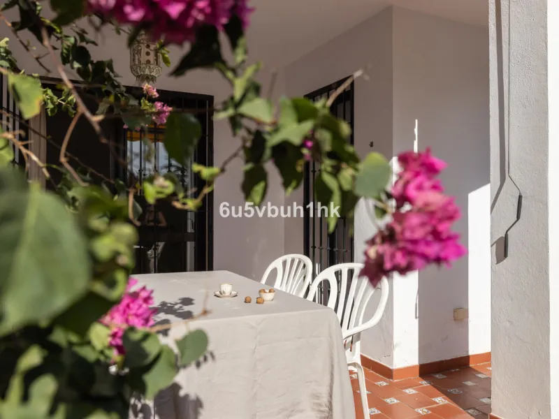 Apartment - Ground Floor Apartment в продаже в Benalmadena, Málaga. В доме 2 спален и 1 ванных комнат. Площадь дома 82 м²