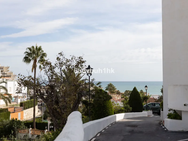 Apartment - Ground Floor Apartment в продаже в Benalmadena, Málaga. В доме 2 спален и 1 ванных комнат. Площадь дома 82 м²