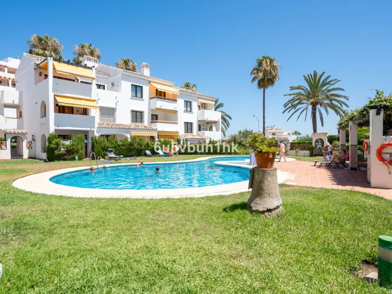 Apartment - Ground Floor Apartment в продаже в Benalmadena, Málaga. В доме 2 спален и 1 ванных комнат. Площадь дома 82 м²