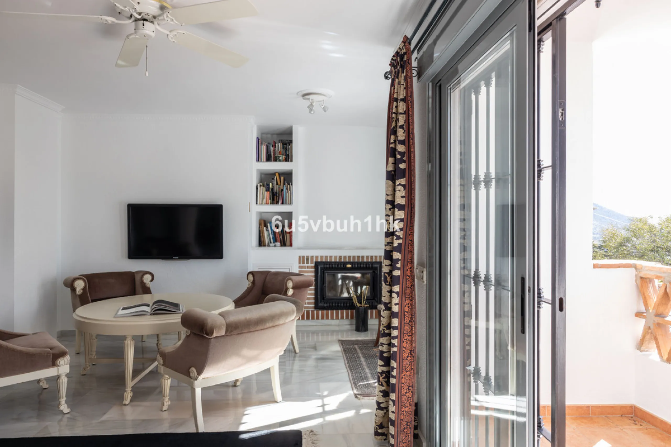 House - Detached Villa в продаже в Mijas, Málaga. В доме 4 спален и 3 ванных комнат. Площадь дома 366 м². Площадь участка 61 м²