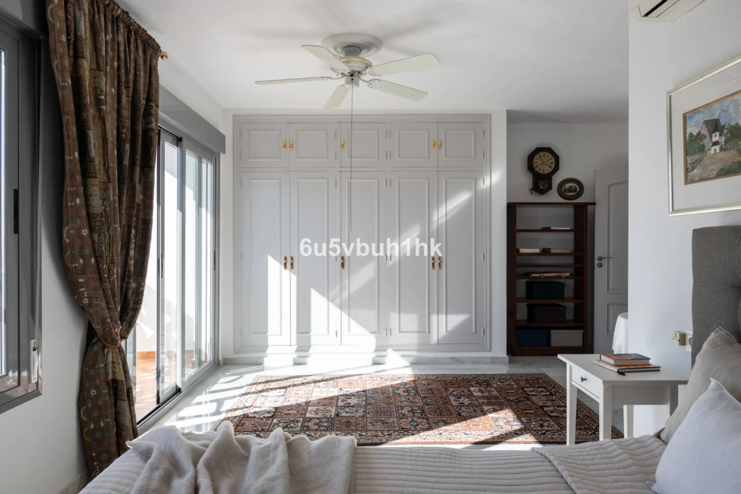 House - Detached Villa в продаже в Mijas, Málaga. В доме 4 спален и 3 ванных комнат. Площадь дома 366 м². Площадь участка 61 м²