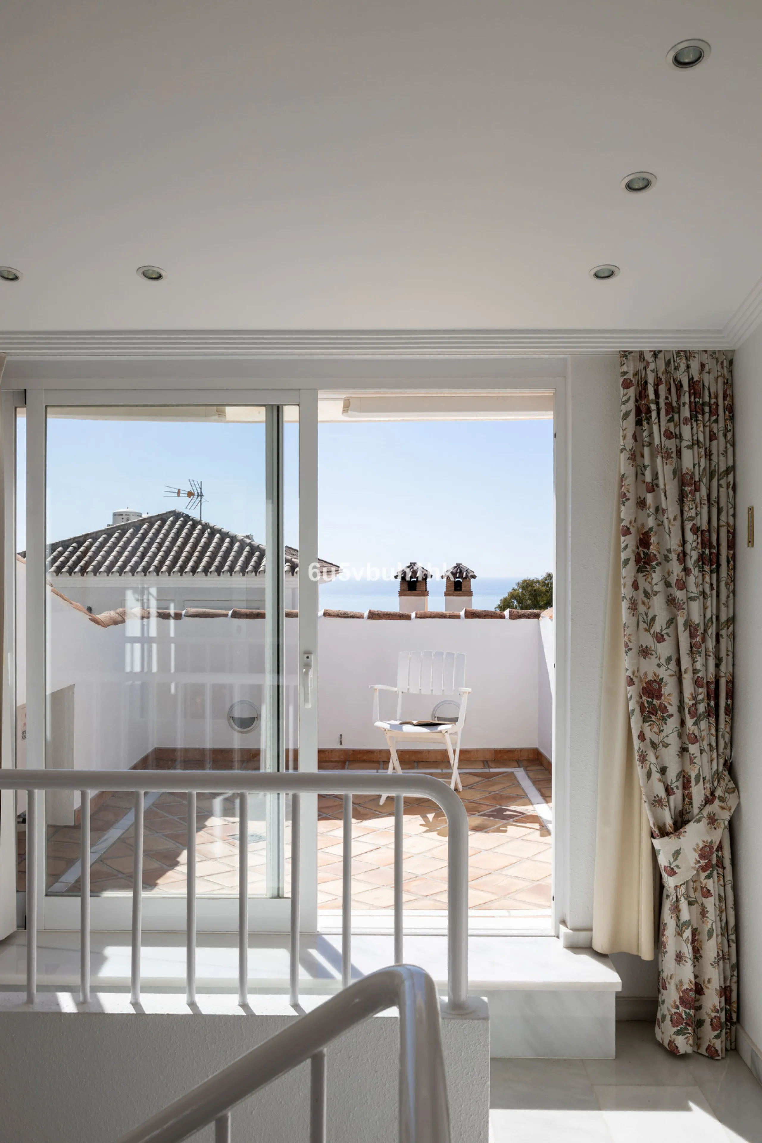 House - Detached Villa в продаже в Mijas, Málaga. В доме 4 спален и 3 ванных комнат. Площадь дома 366 м². Площадь участка 61 м²