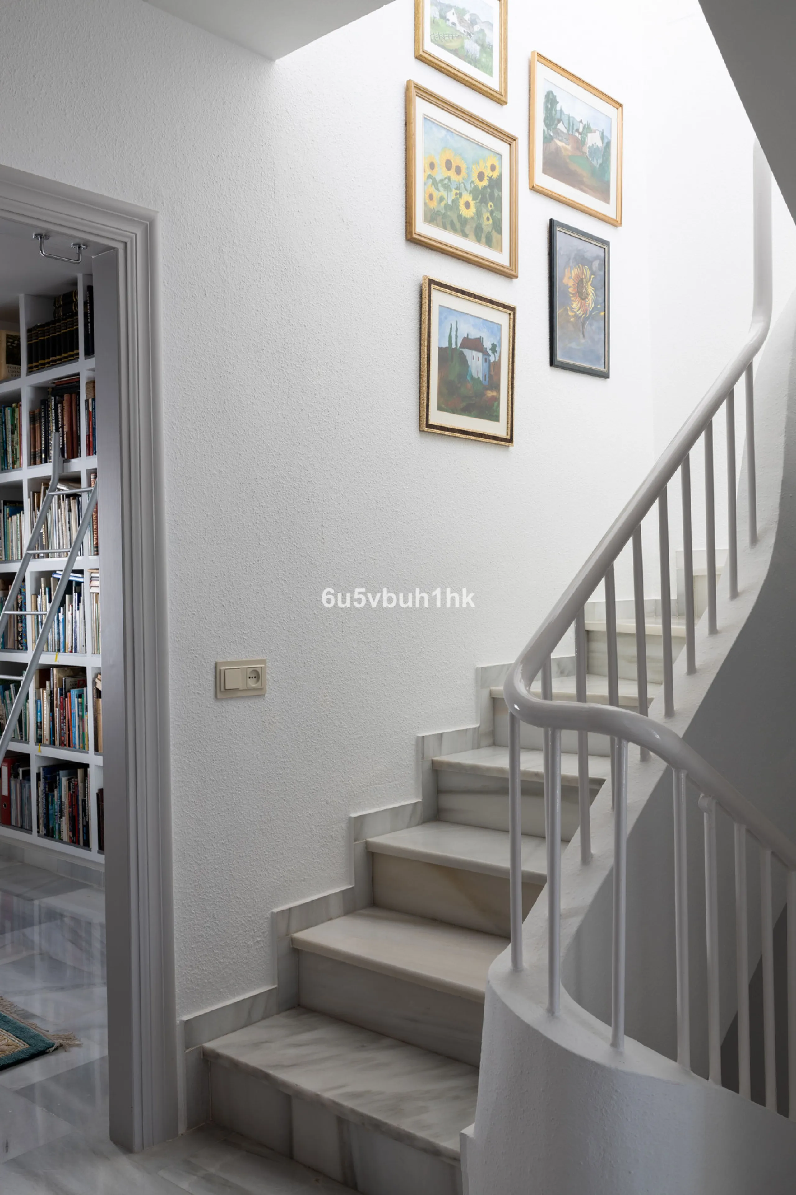 House - Detached Villa в продаже в Mijas, Málaga. В доме 4 спален и 3 ванных комнат. Площадь дома 366 м². Площадь участка 61 м²