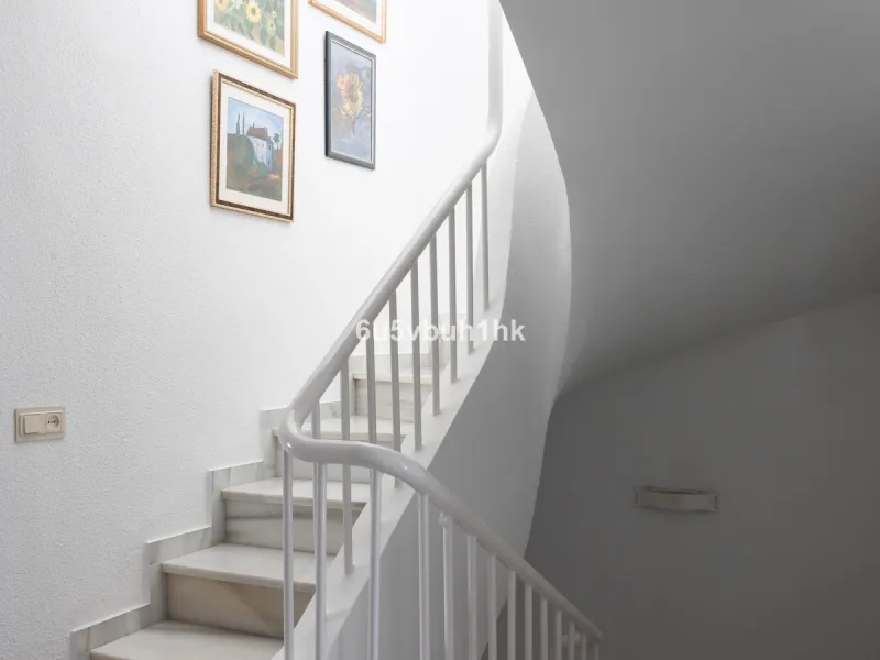 House - Detached Villa в продаже в Mijas, Málaga. В доме 4 спален и 3 ванных комнат. Площадь дома 366 м². Площадь участка 61 м²