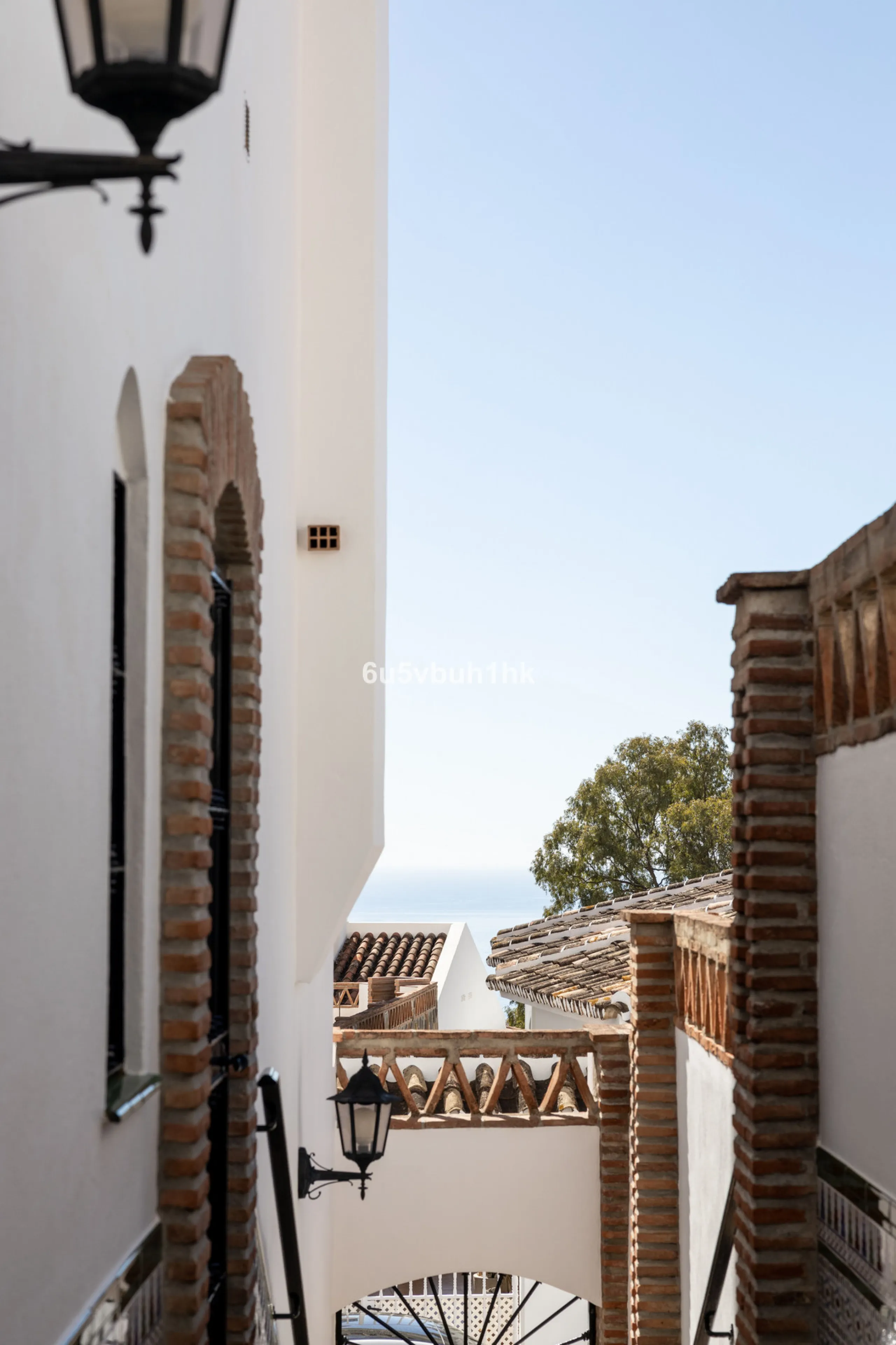 House - Detached Villa в продаже в Mijas, Málaga. В доме 4 спален и 3 ванных комнат. Площадь дома 366 м². Площадь участка 61 м²