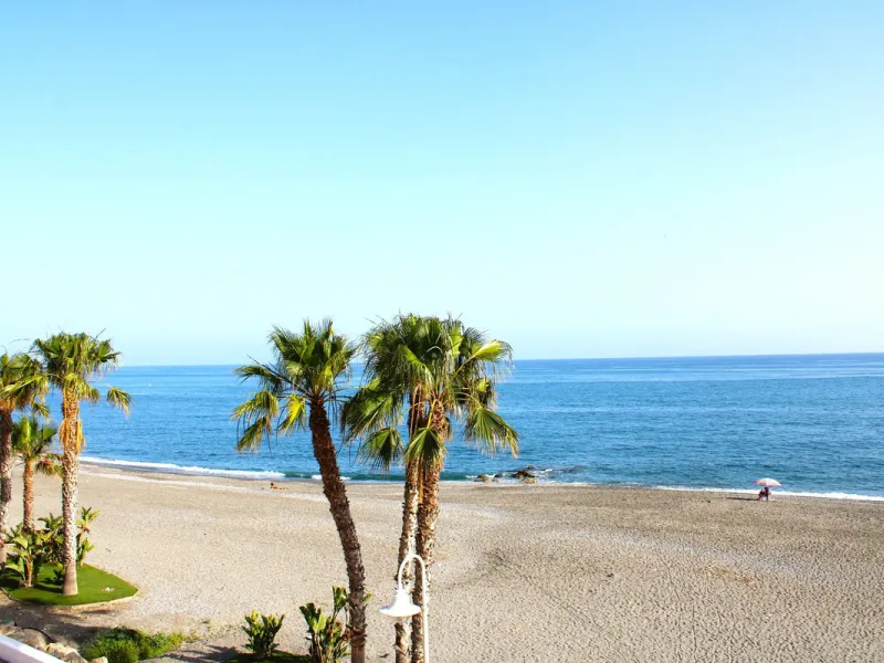 Apartment - Duplex в продаже в Algarrobo, Málaga. В доме 2 спален и 2 ванных комнат. Площадь дома 82 м²