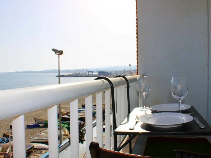 Duplex Apartment in Prime Condition on the First Line in Algarrobo Costa
