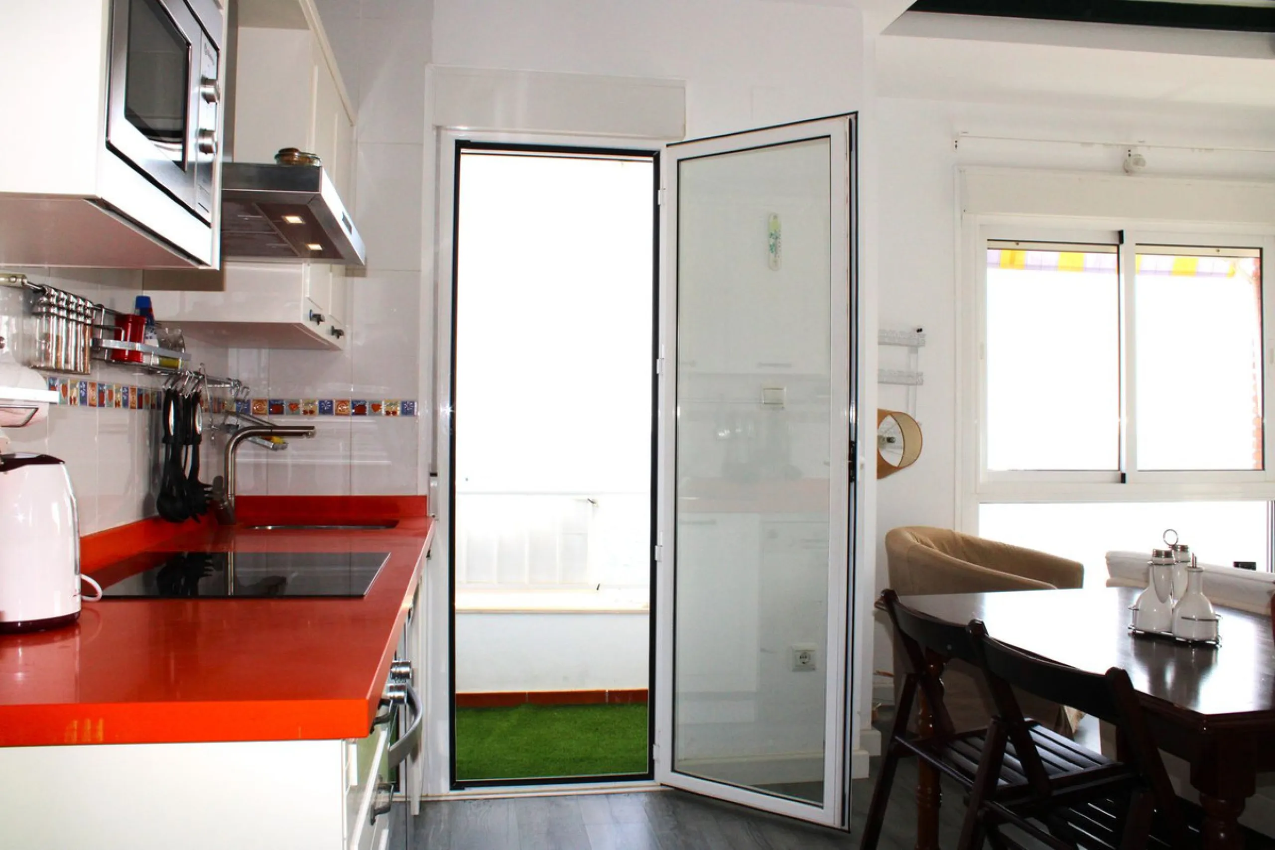 Duplex Apartment in Prime Condition on the First Line in Algarrobo Costa