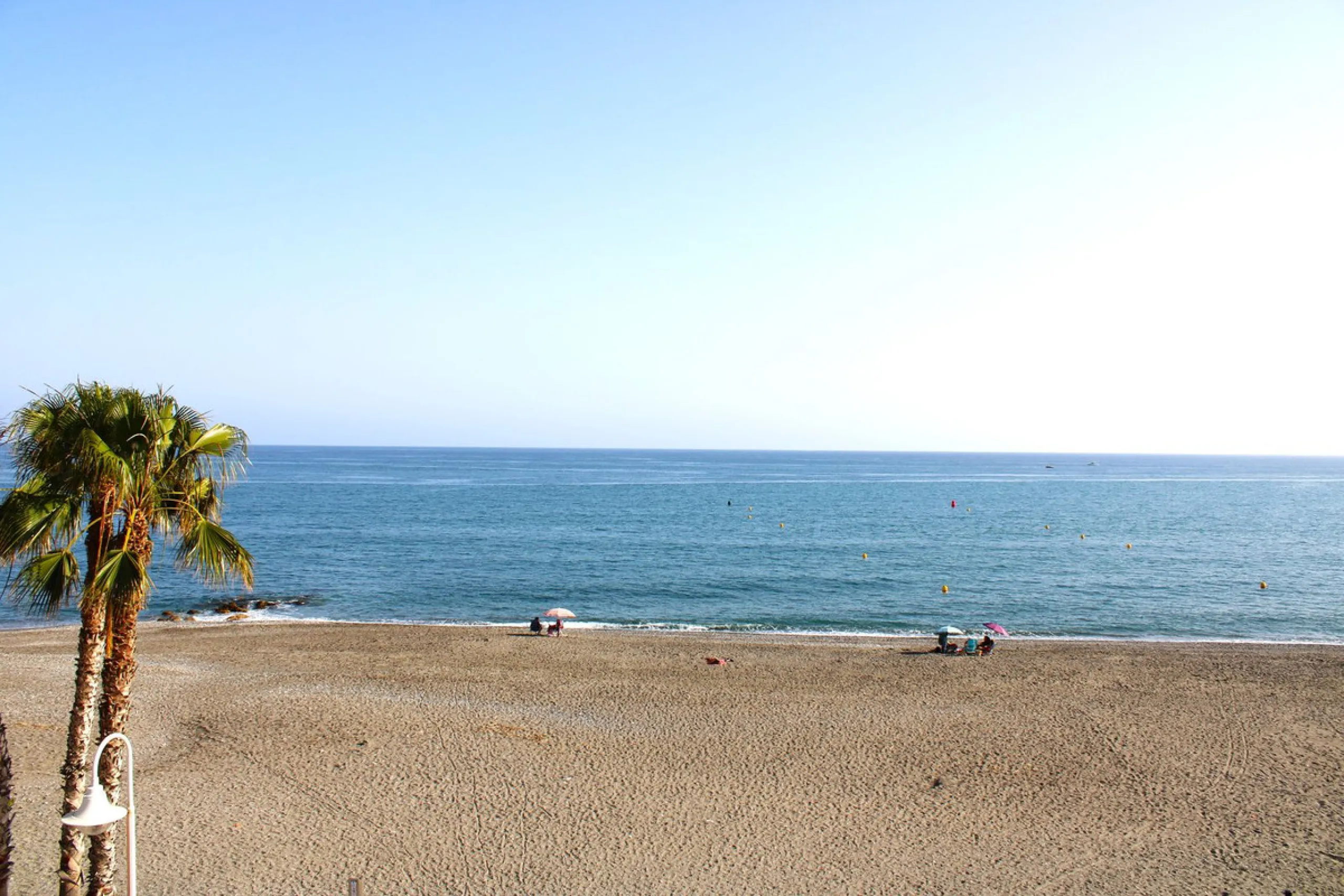 Duplex Apartment in Prime Condition on the First Line in Algarrobo Costa
