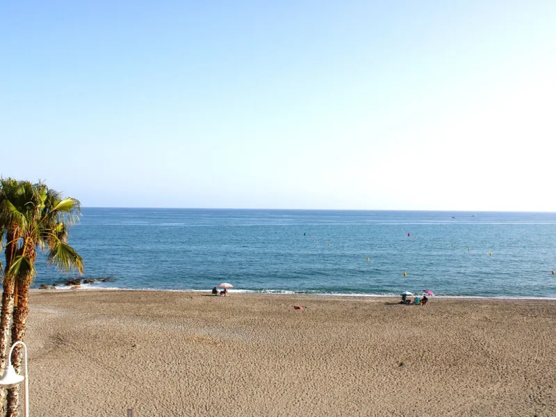 Duplex Apartment in Prime Condition on the First Line in Algarrobo Costa