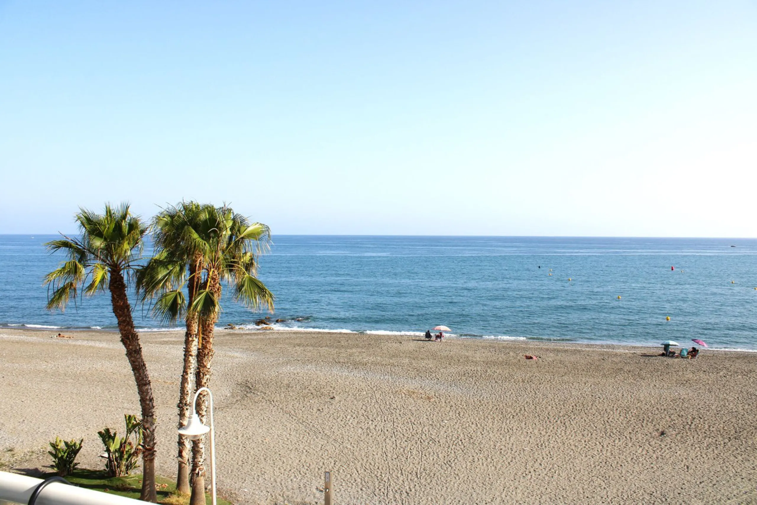 Duplex Apartment in Prime Condition on the First Line in Algarrobo Costa