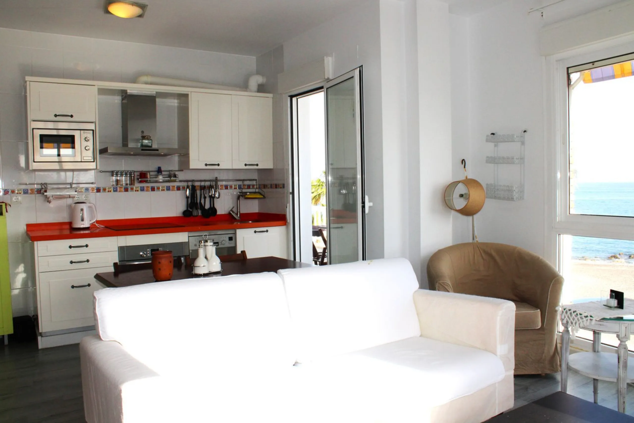 Duplex Apartment in Prime Condition on the First Line in Algarrobo Costa