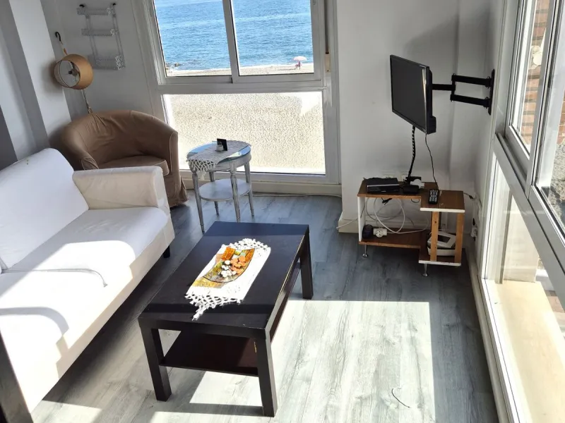 Duplex Apartment in Prime Condition on the First Line in Algarrobo Costa