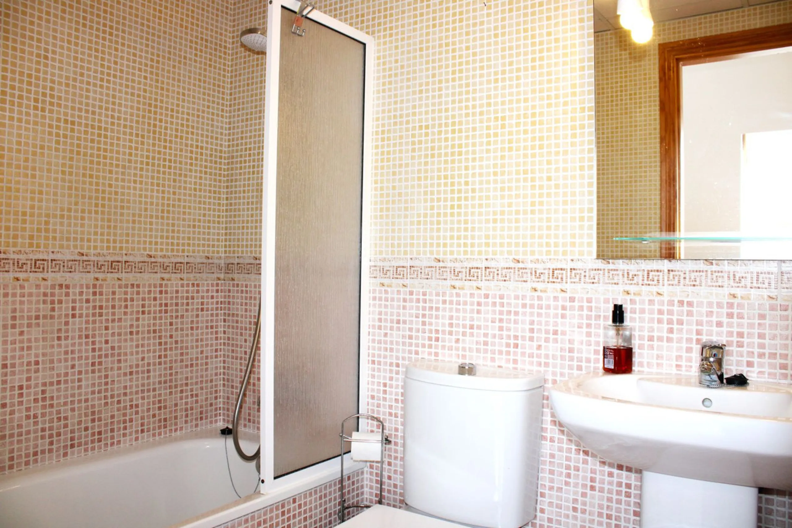 Duplex Apartment in Prime Condition on the First Line in Algarrobo Costa