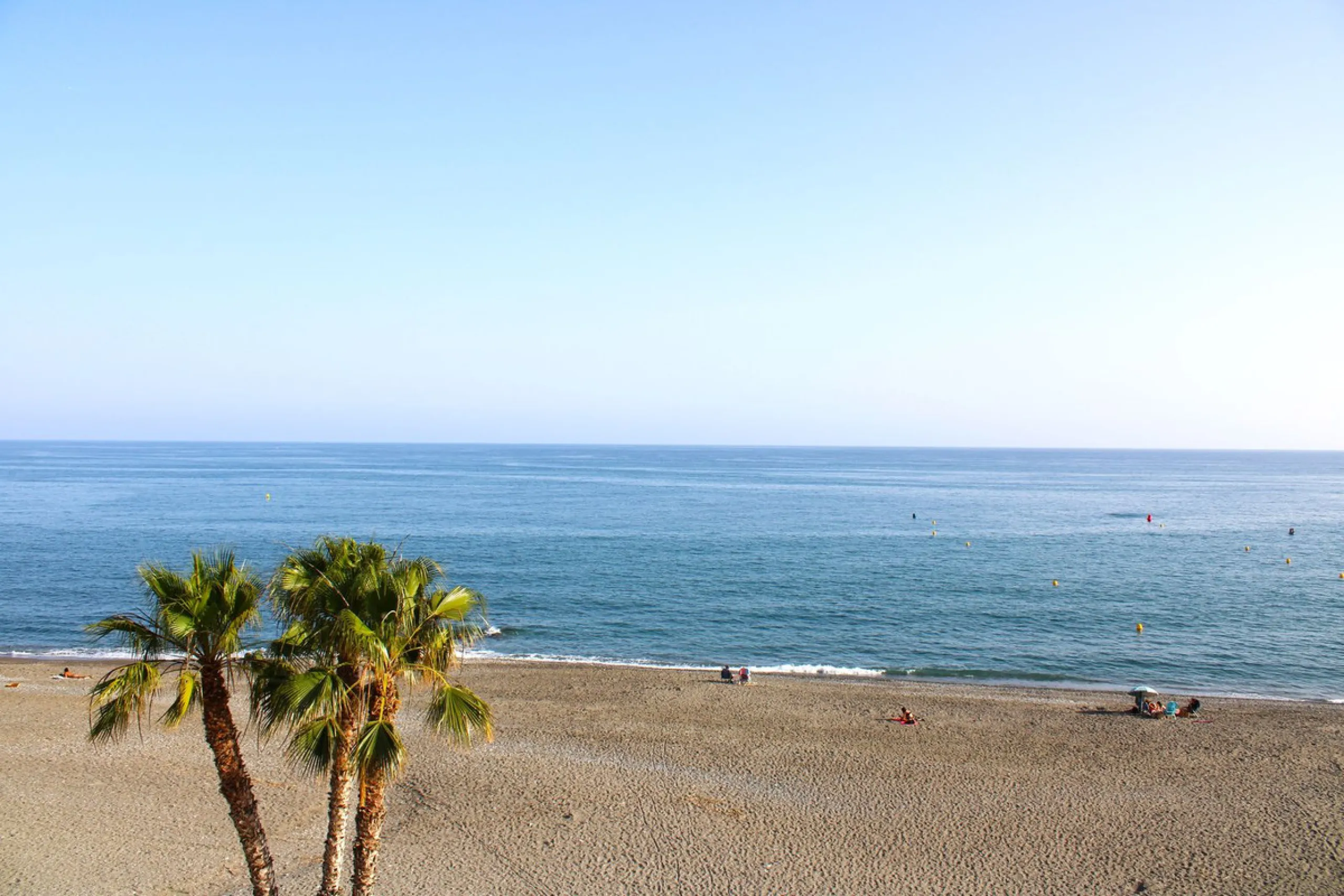 Duplex Apartment in Prime Condition on the First Line in Algarrobo Costa