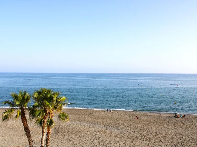 Duplex Apartment in Prime Condition on the First Line in Algarrobo Costa